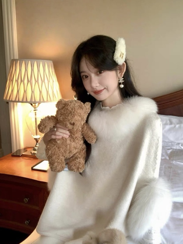 昭和斗蓬富家小女25秋冬新版高级感狐狸毛外套羊毛针织千金感|undefined