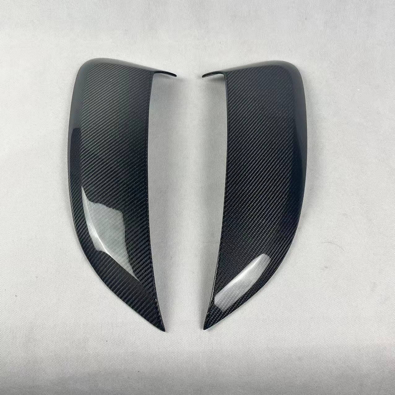 Suitable for Porsche 718 carbon fiber rear leaf air outlet 982 bright black GT4 air outlet CayMan side air outlet
