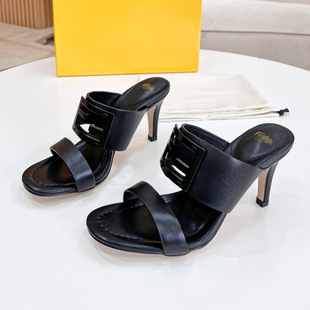 2025 New European and American Women Middle East Leather Metal Buckle F High Heel Slippers Home Wear Temperament Sandals Factory