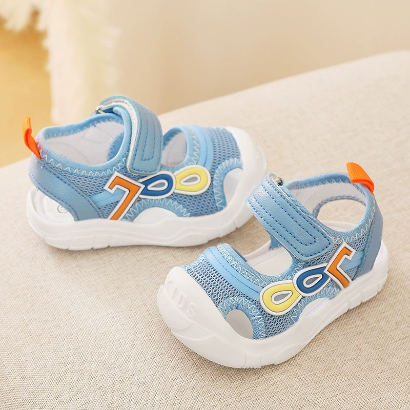 Новинка 2024, детские сандалии, летние детские сандалии, детская обувь с мягкой подошвой для малышей, обувь Baotou для мальчиков и девочек, оптовая продажа