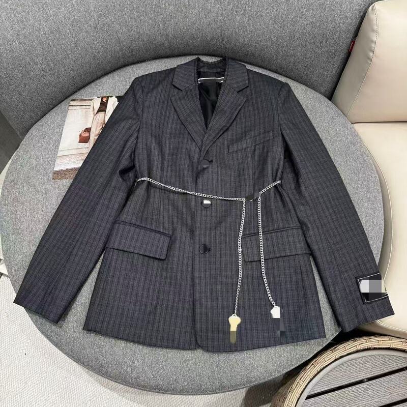 Shenzhen Nanyou 25 Early Autumn Fashionable Contrasting Color Fine Plaid Lapel Key Chain Waist Suit Jacket for Women