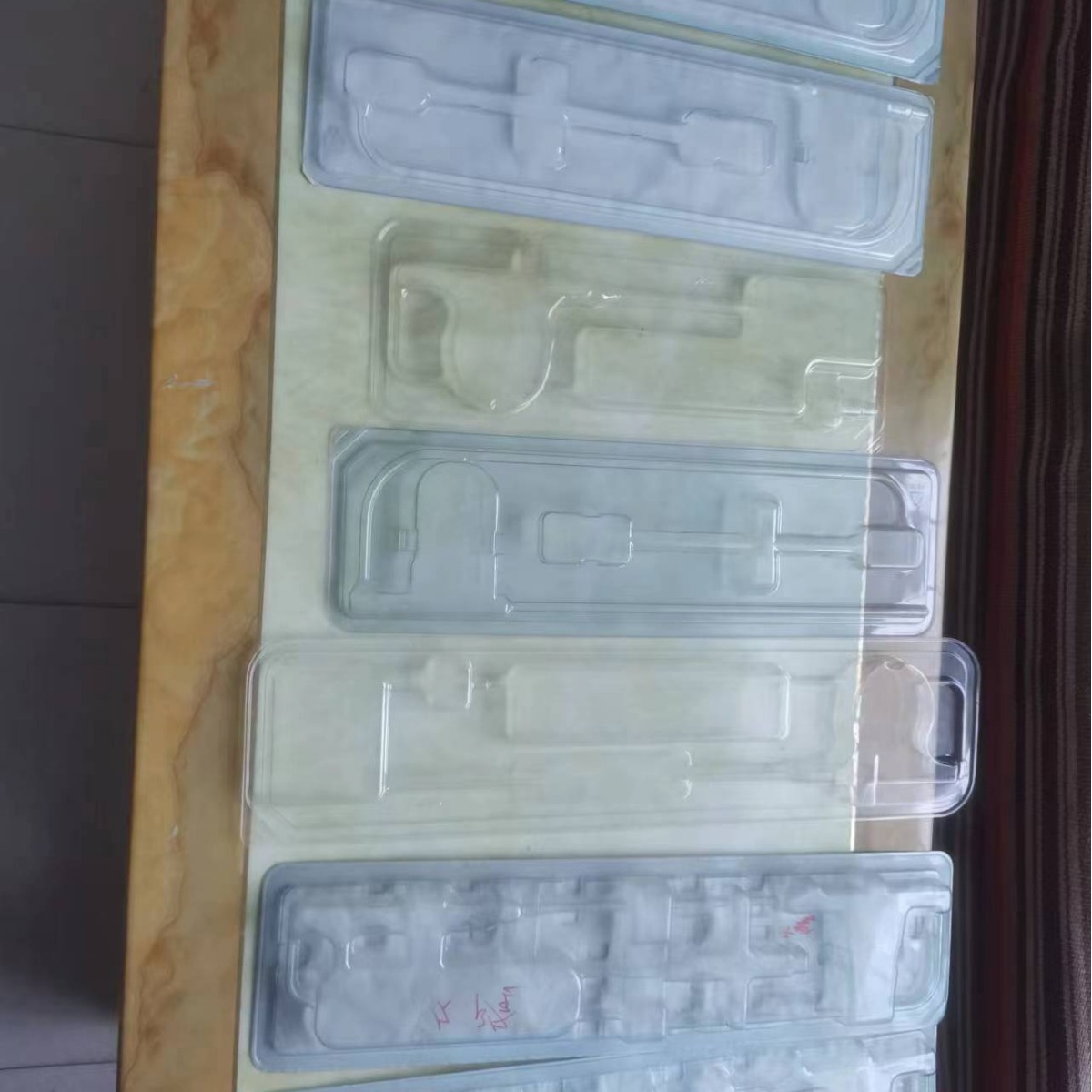 ����ǿֽ�Ⱥ��ȷ��������ǿֽ��ڻ�������ǿֽ���������Ⱥϻ�