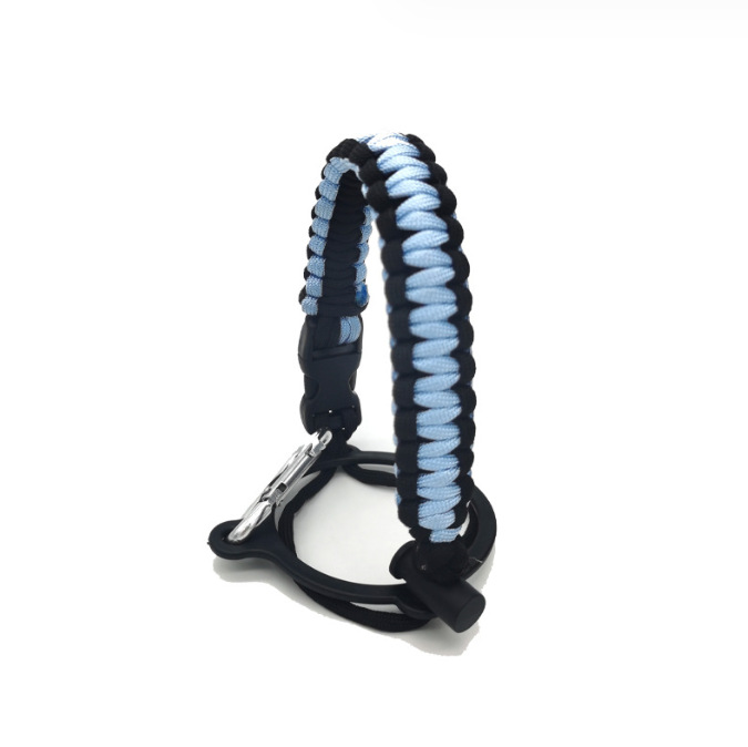 Deportes al aire libre multi-funcional de siete núcleos paraguas cuerda tejida hervidor mango ciclismo montañismo camping hervidor portátil mango