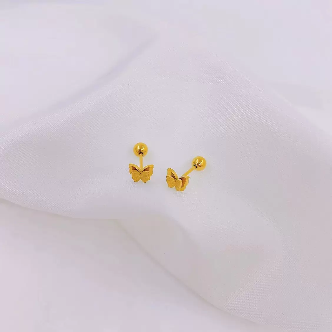 小众设计感立体蝴蝶钛钢耳骨钉拧螺丝防丢 洗澡睡觉免摘耳环耳蜗