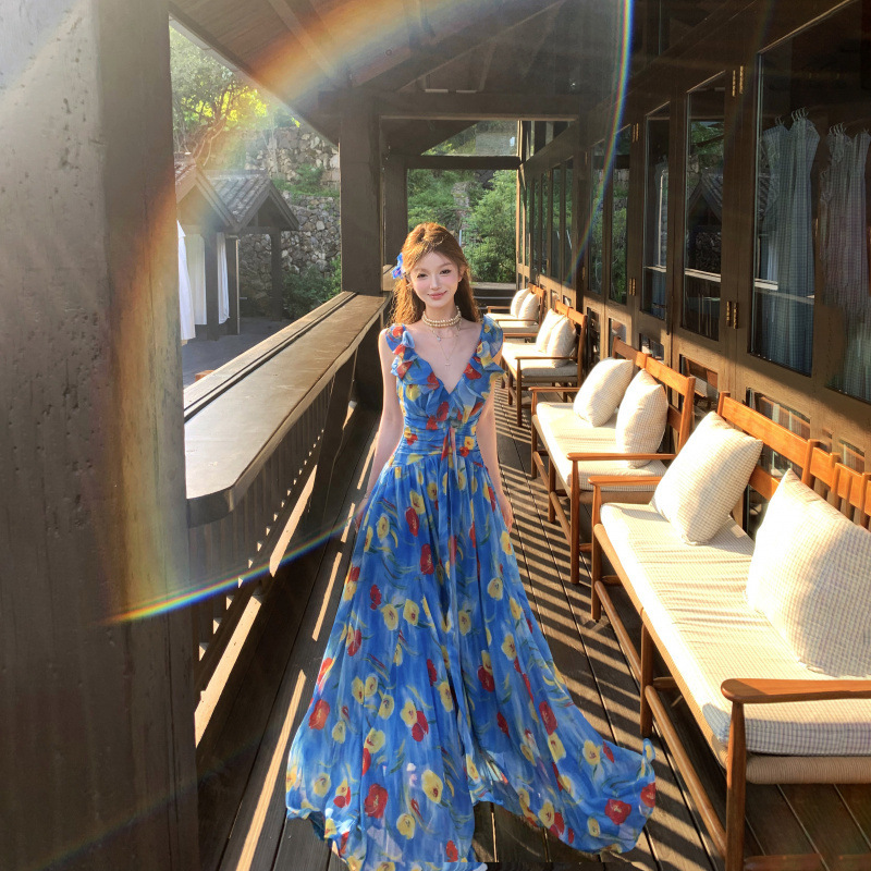 Dopamine Blue Printed Design V-Neck Strap Dress for Women, Waist-Cinching and Slimming, Beach Vacation Long Dress Dopamine Blue Printed Design V-Neck Strap Dress for Women, Waist-Cinching and Slimming, Beach Vacation Long Dress