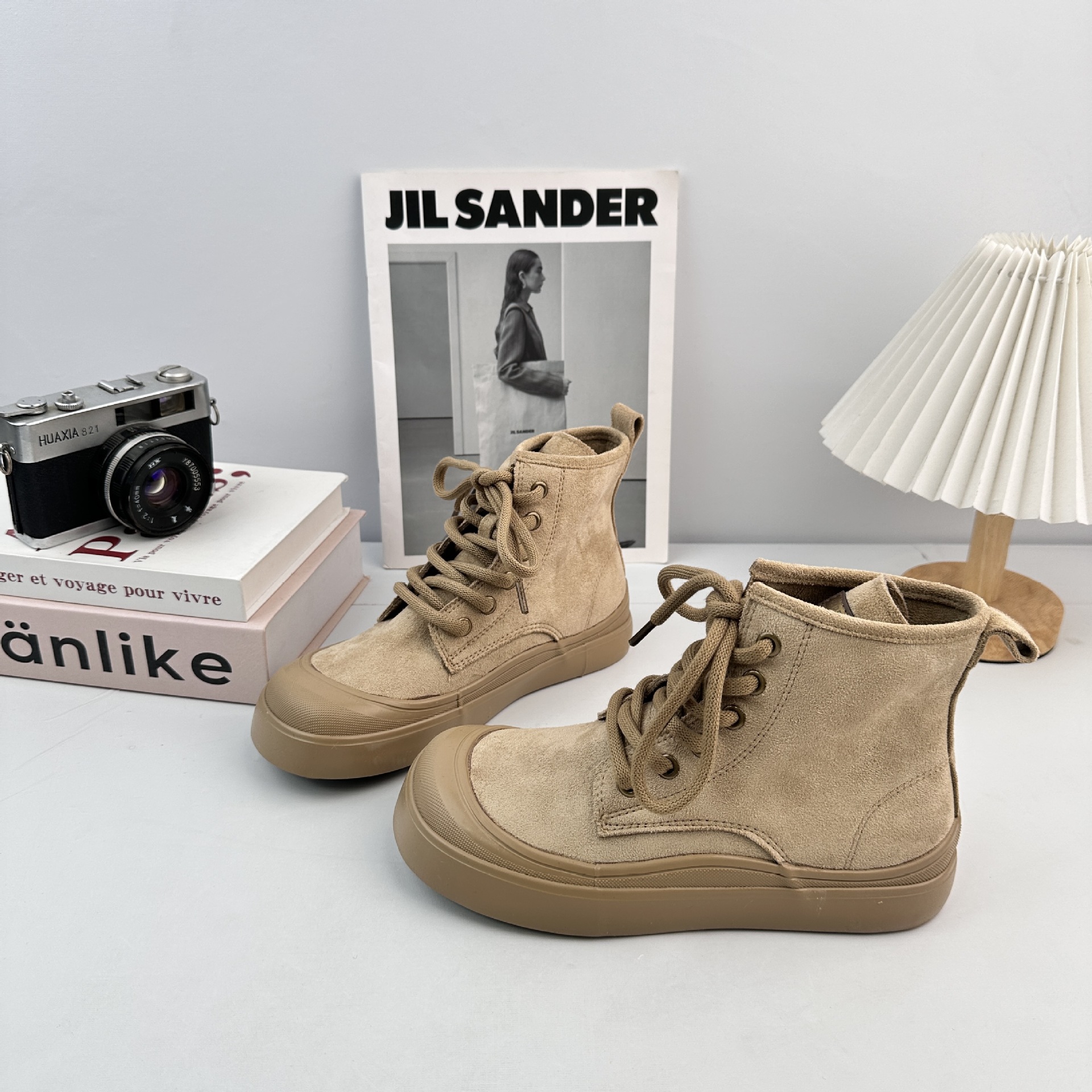 YUANBO Zapatos de suela gruesa de alto nivel de invierno y otoño de 2025 nuevas botas cortas coreanas casuales zapatos de lona de mujer