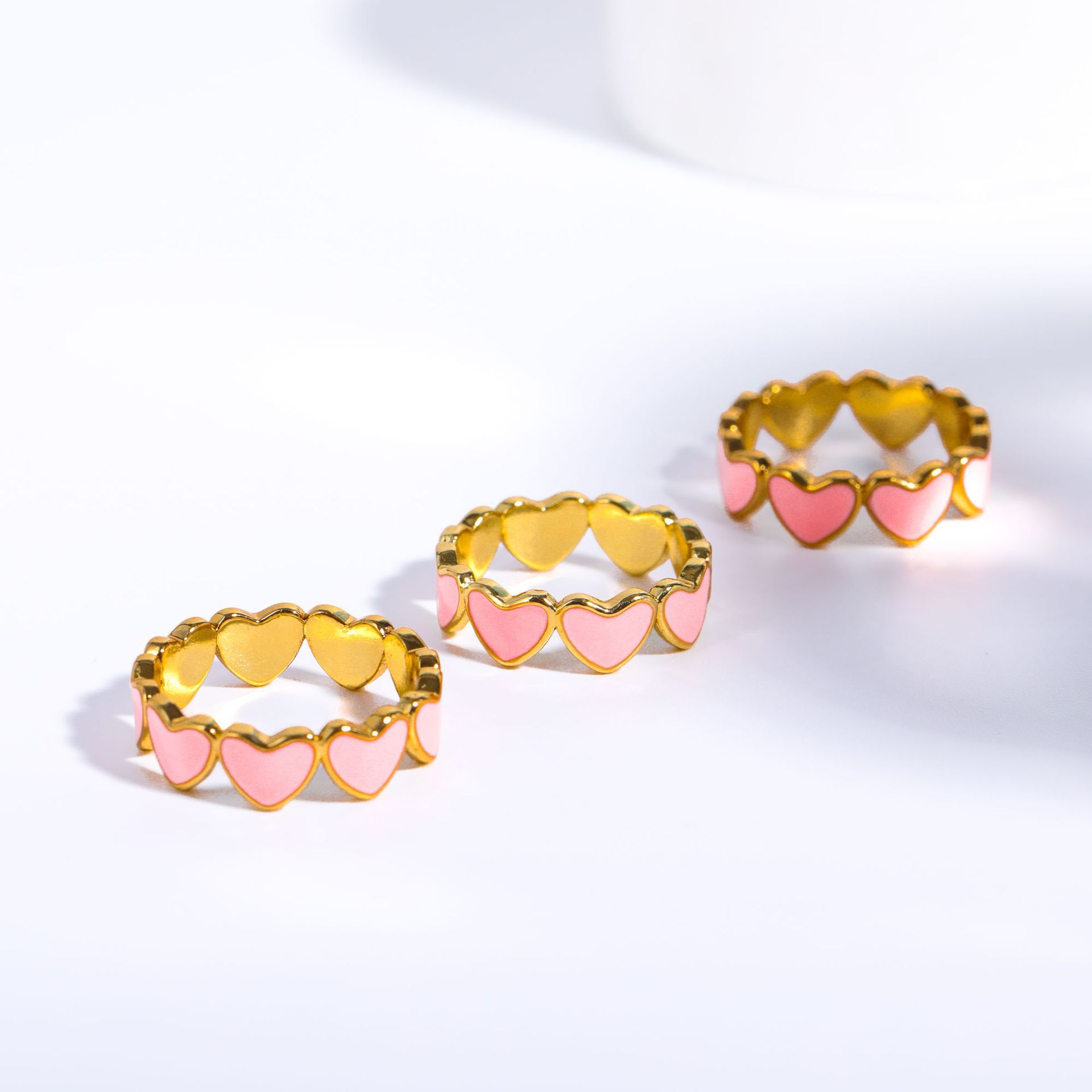 Pendientes de Corazón con Esmalte Degradado, Estilo Dulce