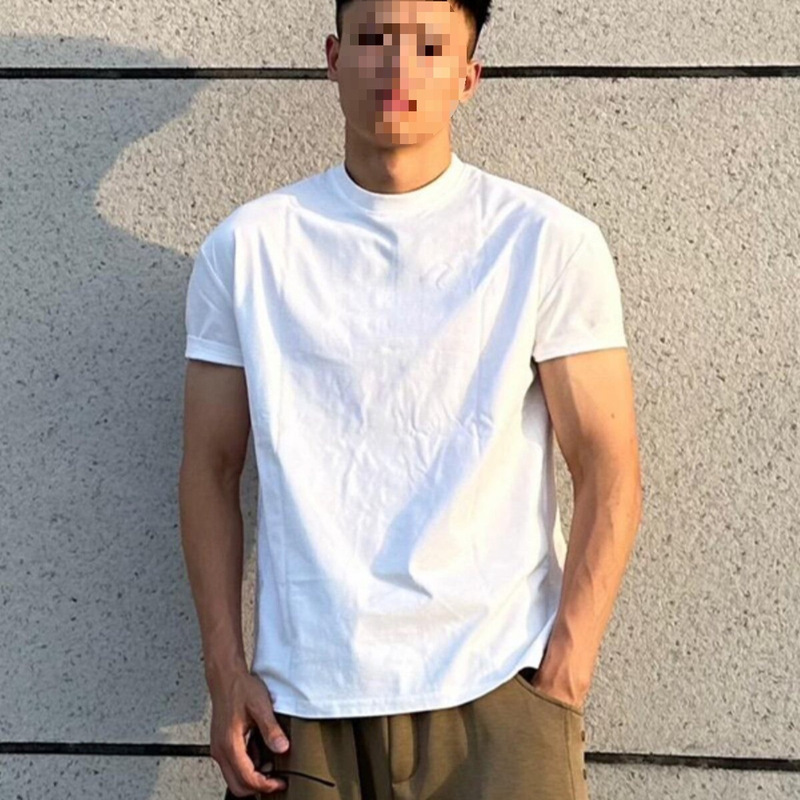 White American-Style Small-Neckline Straight-Shoulder T-Shirt for Men, Summer Cool Heavyweight Short-Sleeve Shirt That Shows Muscle, Suitable for Sports and Fitness, Three-Quarter Sleeves