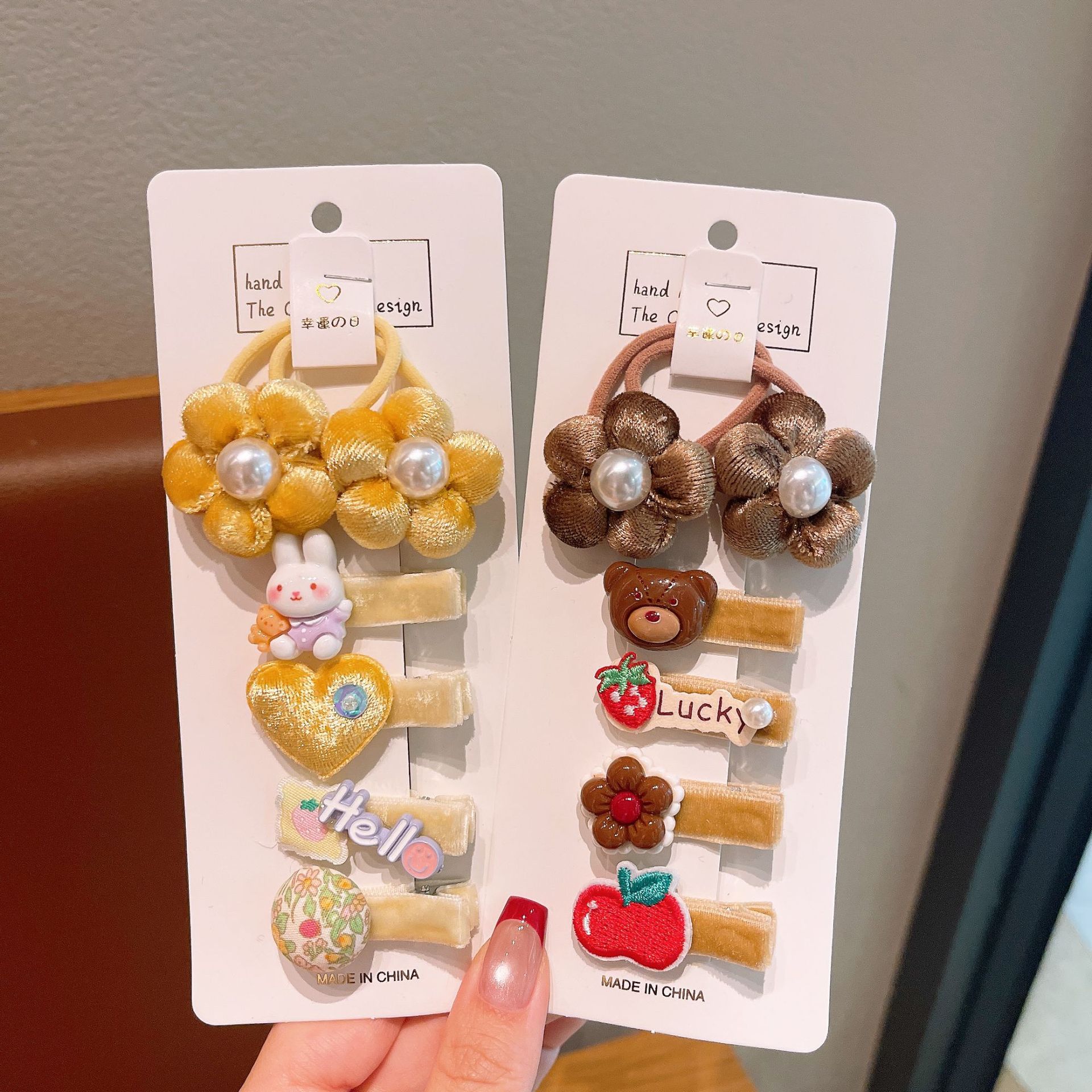 Nuevo otoño coreano lindo fieltro de fruta para niños con un vestido de amor de boca de pato clip de banda de cuero toque de cabello bebé