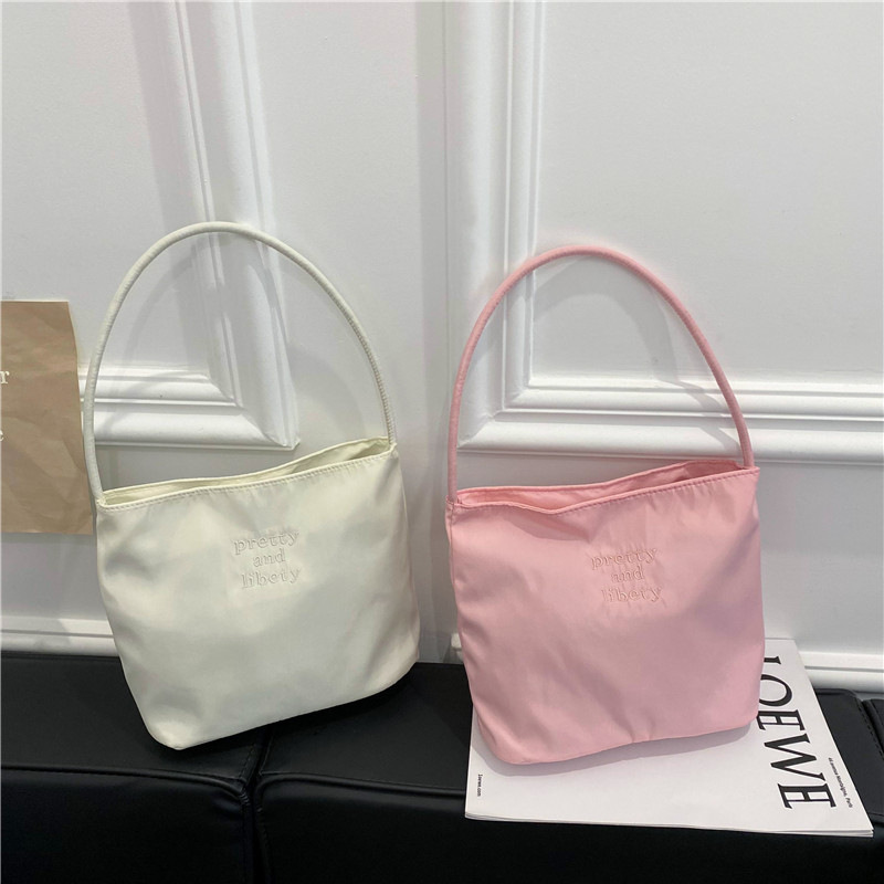Corea del Sur mucho y eboy2023 nuevo bolso del cubo de las mujeres simple casual todo-fósforo del bolso de nylon axila