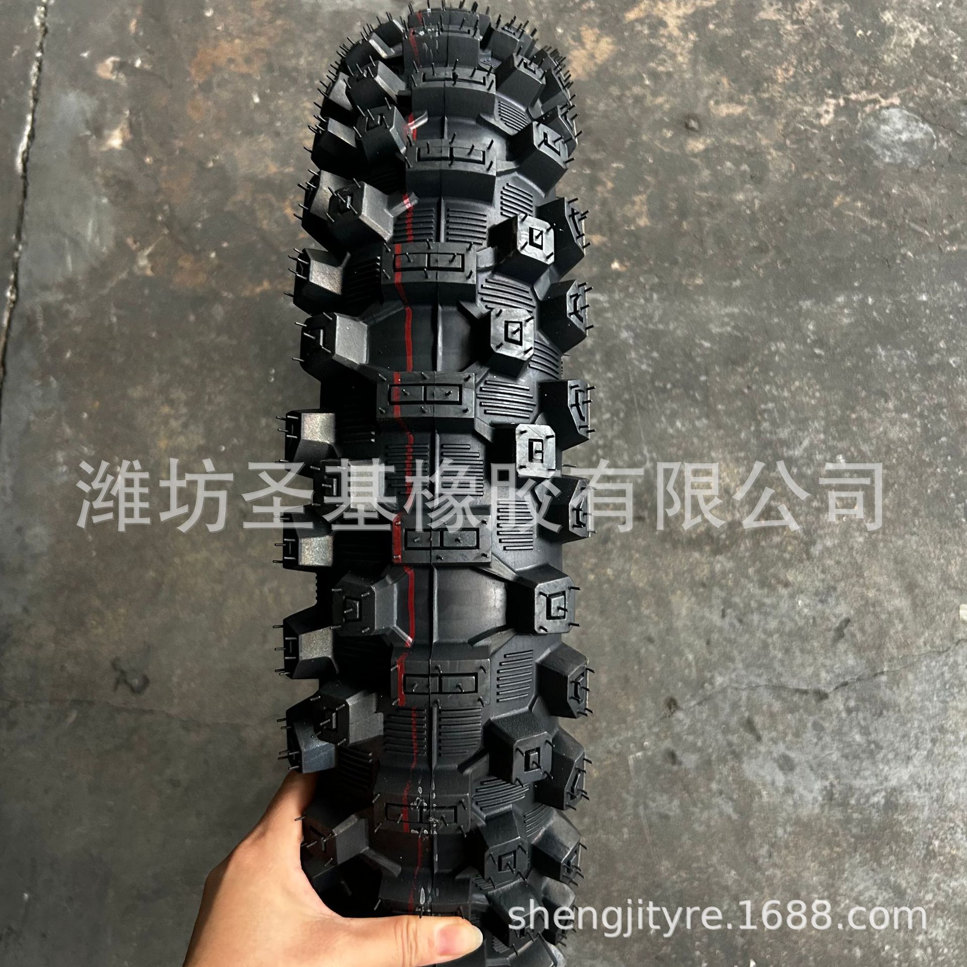 工厂批发 销售越野摩托车胎外胎防滑耐磨110/90-18