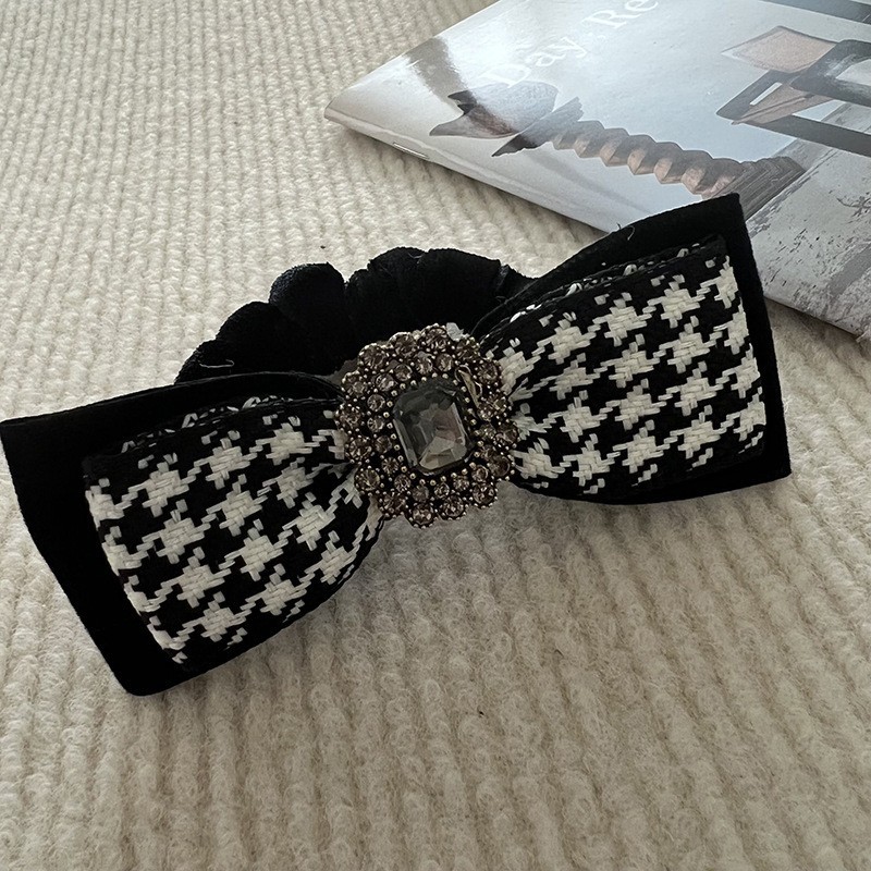 Classico anello per capelli con diamante grigio pied de poule bianco e nero, fiocco delicato, semplice elastico per capelli in tessuto, anello giapponese e coreano per l'intestino crasso_voghion.com
