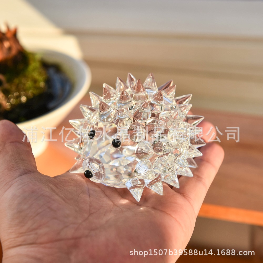 Fabricantes al por mayor transfronterizos exclusivos para oficinas, adornos de erizo, decoraciones creativas de cristal para el hogar, artesanías de cristal