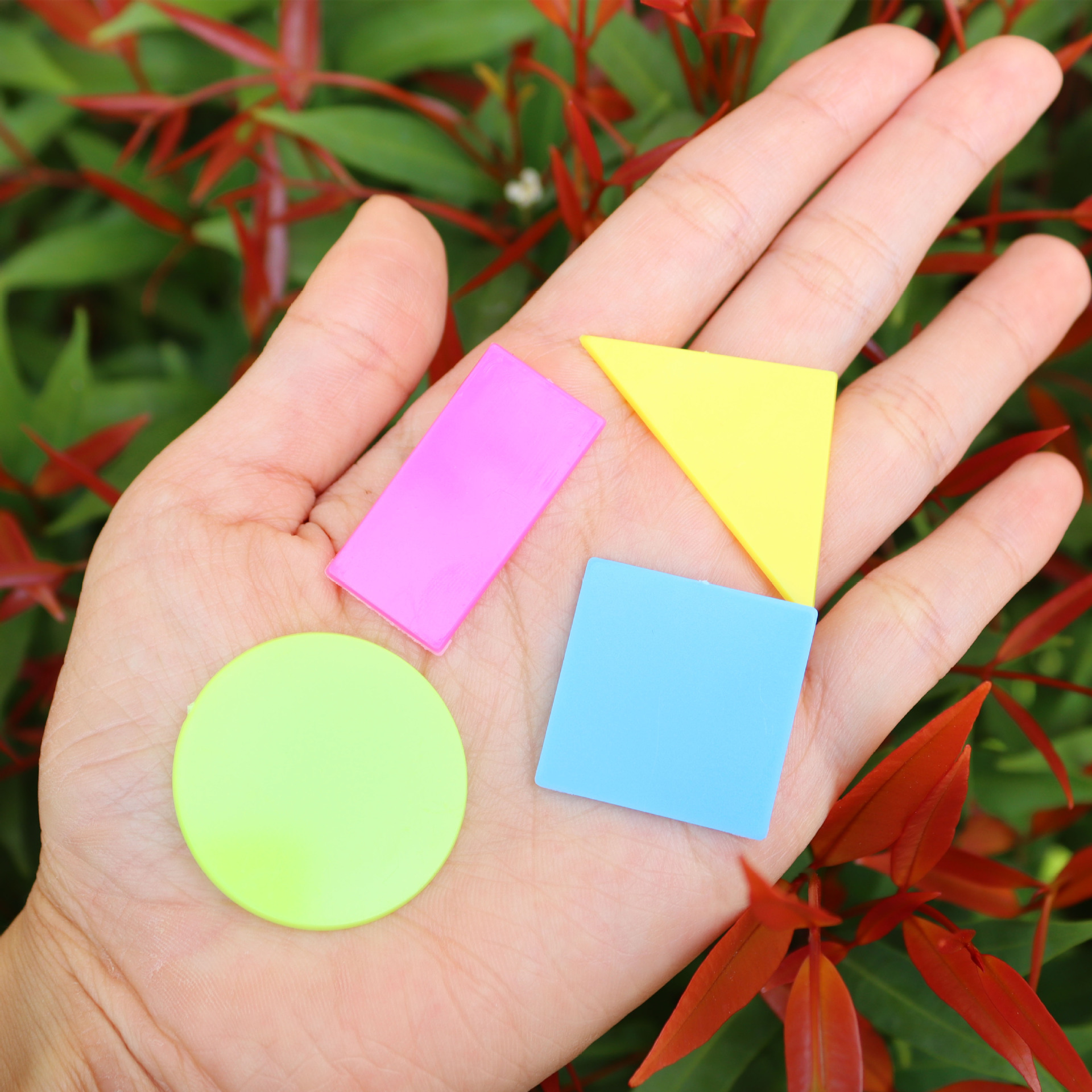 Geometric shapes: square, rectangle, triangle teaching aids for first-grade elementary school to recognize geometric shapes, counting circles
