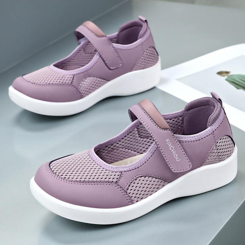 Zapatos de mujer zapatos de mujer transfronterizos verano nuevo estilo suela suave sin pies cansados zapatos de madre Velcro de mediana edad y ancianos zapatos casuales para ancianos