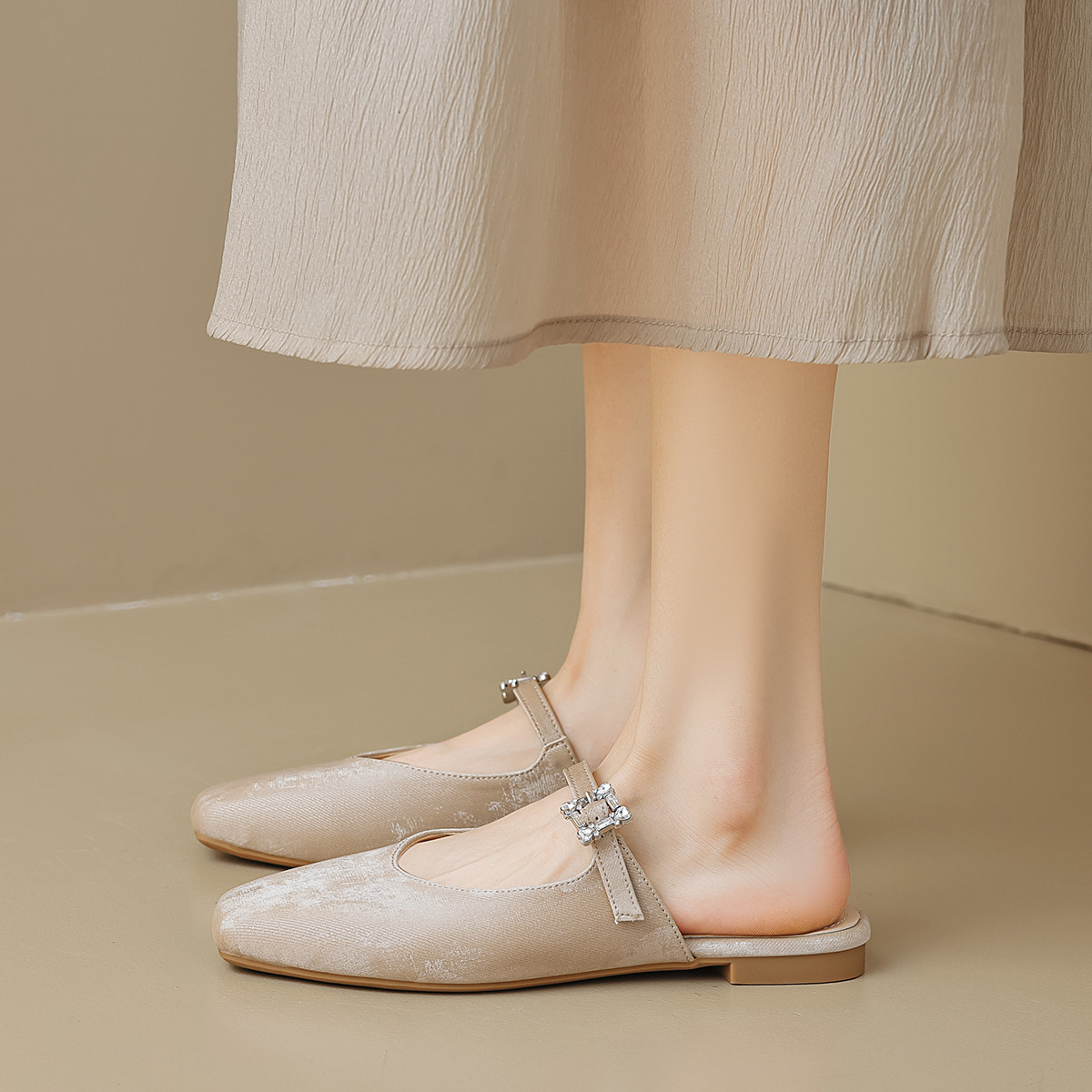 Women's One-strap Closed-toe Flat Slippers French Style Summer_voghion.com