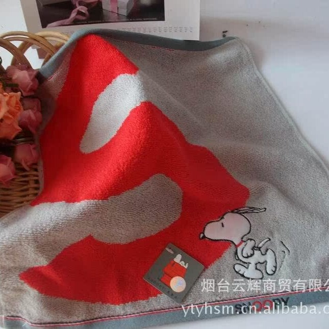 Gold Brand Towels Wholesale Pure Cotton Face Towels Square Towels Red Square Towels Wholesale Can Be Paired with Towels Bath Towels Edged Affordable Square Shape