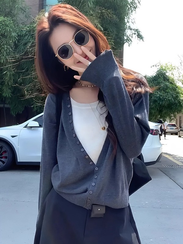 假两件慵懒风圆领长袖针织衫女2025新款早秋宽松显瘦时髦洋气上衣|undefined