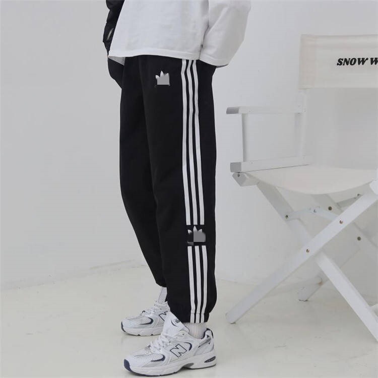 Cross-Border Spring and Autumn Three-Stripe Straight-Leg Pants, Clover Couple Style, Loose Sports Casual Embroidered Men's Jogger Pants Cross-Border Spring and Autumn Three-Stripe Straight-Leg Pants, Clover Couple Style, Loose Sports Casual Embroidered Men's Jogger Pants