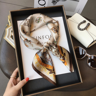 Shallow Zhu Hangzhou Silk Dongdaemun Feather Scarf Shawl Mulberry Silk Scarf Scarf 70cm Square Scarf