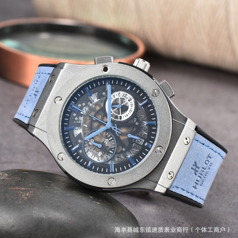 Hengbao hollow six-pin chronograph quartz belt watch rubber men's watch casual 5-pin eyes factory direct wholesale Hengbao hollow six-pin chronograph quartz belt watch rubber men's watch casual 5-pin eyes factory direct wholesale