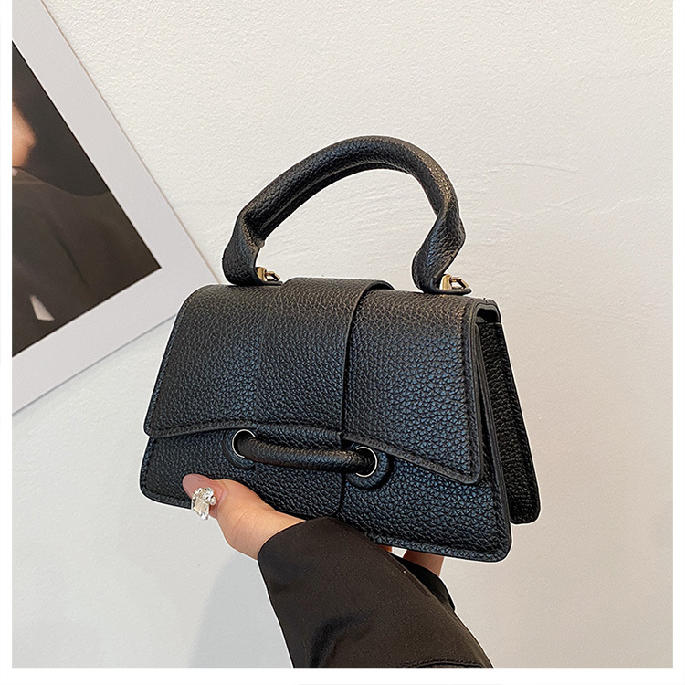 Bolso rojo portátil 2024 nuevo estilo moda y estilo occidental de alta gama bolso de mensajero de un solo hombro versión coreana mini bolso de viaje