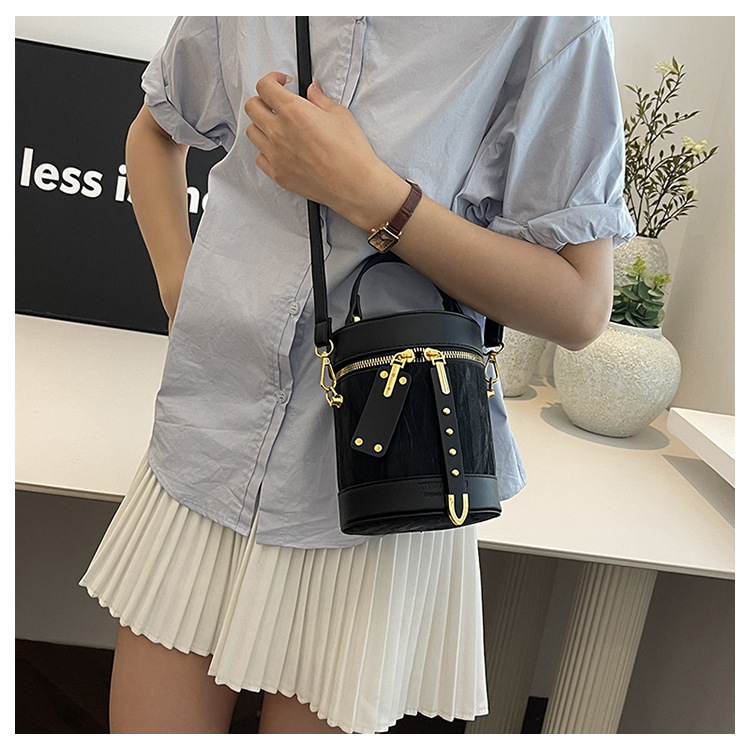 Piccola borsa a secchiello cilindrica di alta qualità per le donne, estate 2024, alla moda e versatile_voghion.com