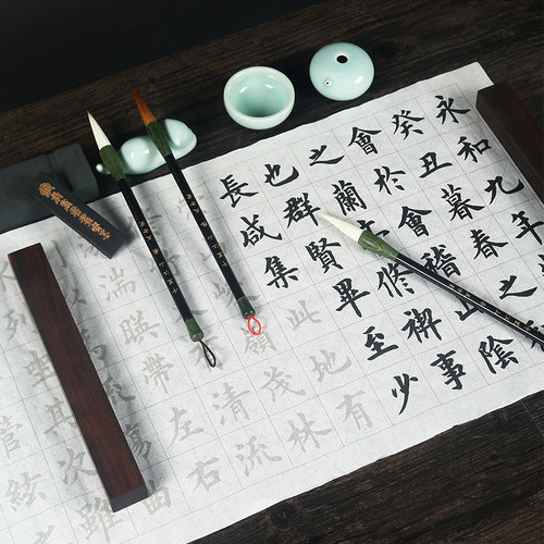 Graduation gifts, four treasures of the study, gift box set, high-end pen, ink, paper, inkstone, ruler, wooden box, brush set