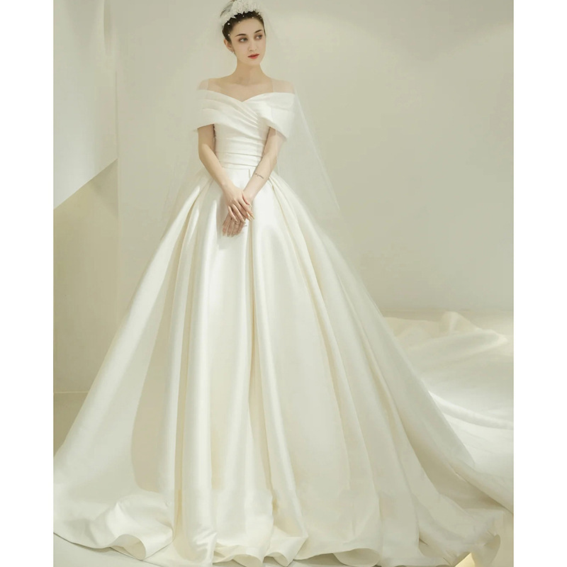 Satin Wedding Dress 2026 New Style Elegant Bride Off-Shoulder Court Style French Style Simple and Fairy-Like Main Wedding Dress Satin Wedding Dress 2026 New Style Elegant Bride Off-Shoulder Court Style French Style Simple and Fairy-Like Main Wedding Dress
