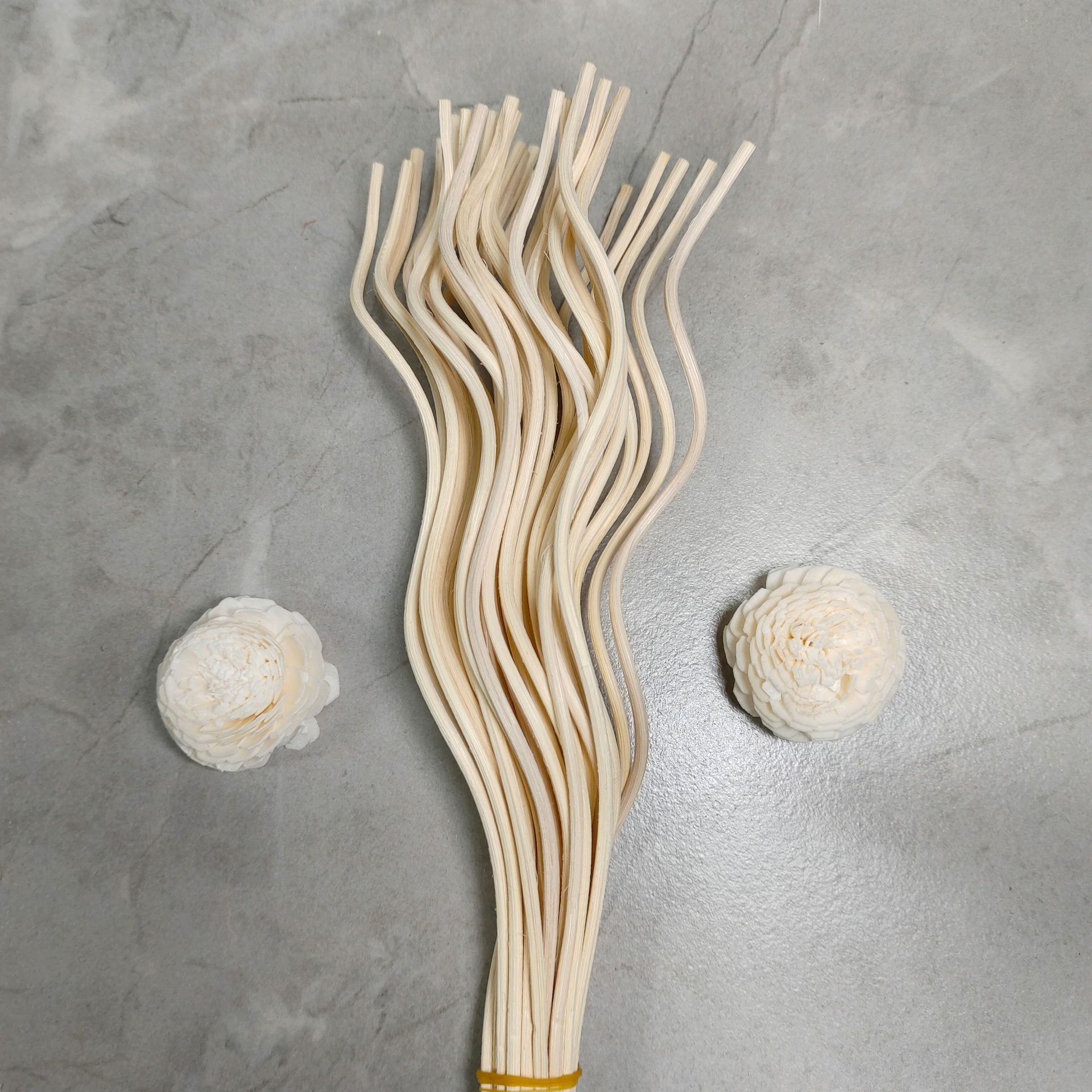 Fabricantes al por mayor sin fuego accesorios de fragancia volatilizador de incienso expansor de incienso de caña de hotel perfumes para el hogar adornos para el hogar