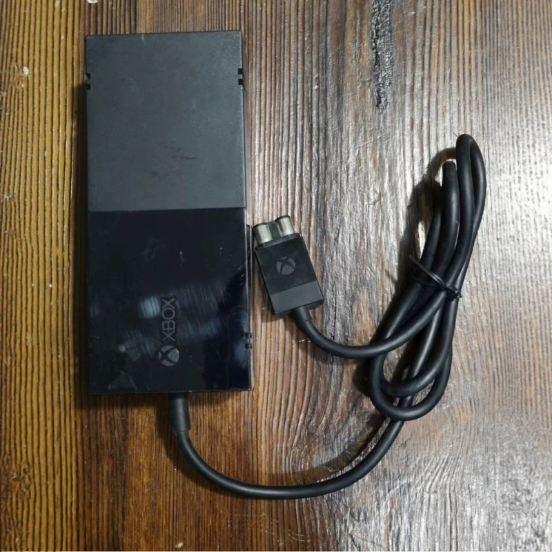 Xbox One Console Power Adapter (Original Used) Console Charger Original 220V, Condition 8/10 Xbox One Console Power Adapter (Original Used) Console Charger Original 220V, Condition 8/10