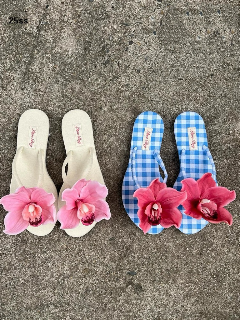 Chanclas con flores, sandalias tipo thong, exportadas por tiendas departamentales, textiles para el hogar, EVA