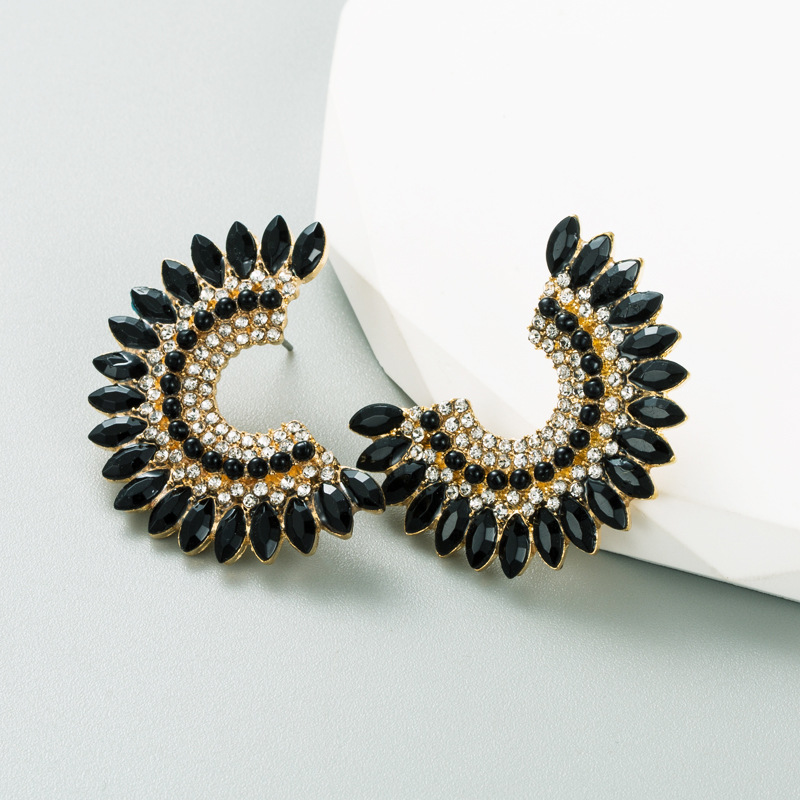 Fashion C Shape Alloy Inlay Rhinestones Womenu0027S Ear Studs 1 Pair