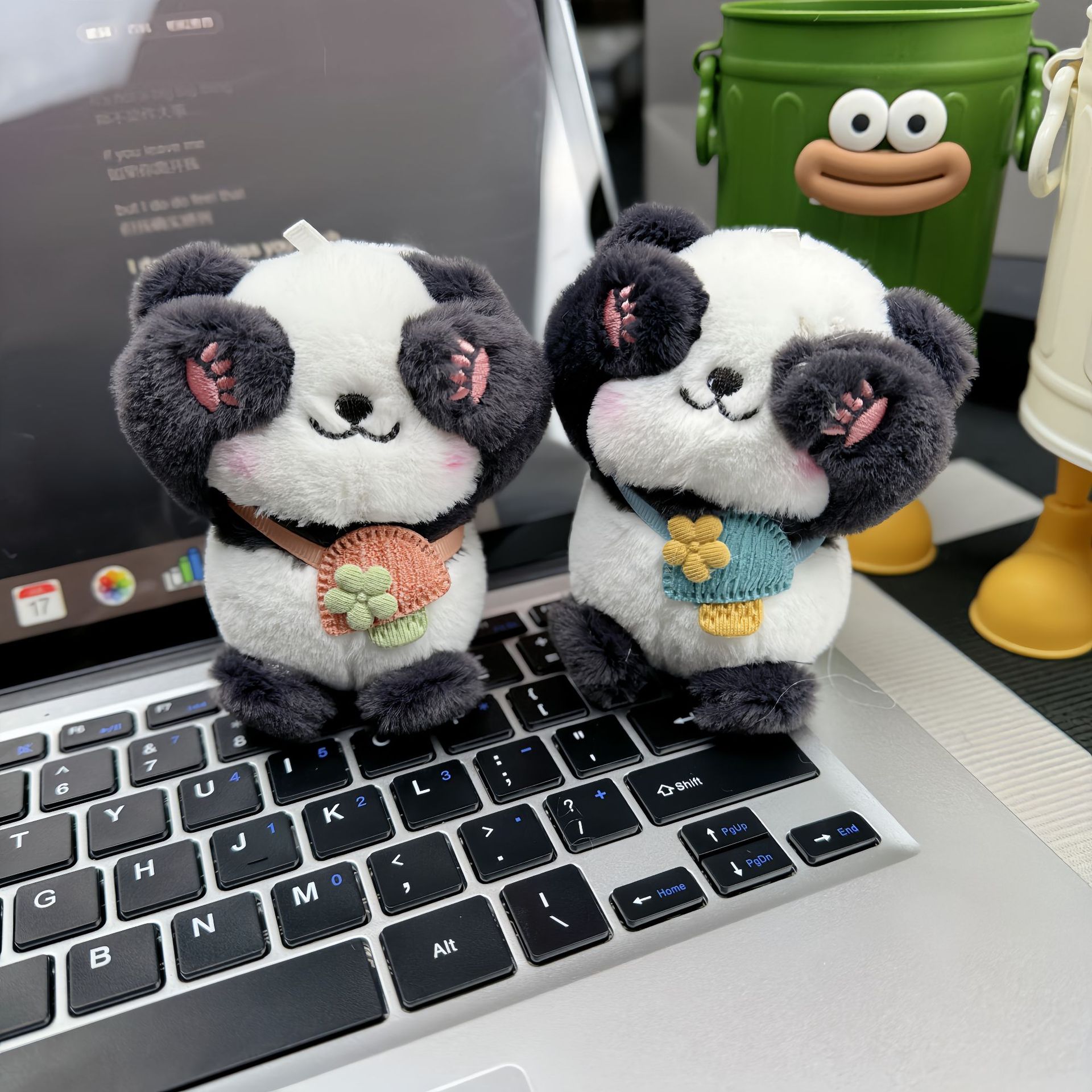 新款可愛胖乎乎捂臉熊貓玩偶掛件創意呆萌小熊貓玩偶公仔掛飾批發