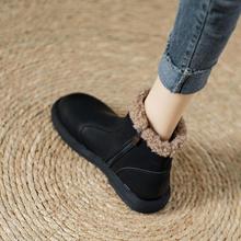 雪地靴女2025年冬季新款加绒百搭平底软底马丁短靴高帮切尔西女鞋