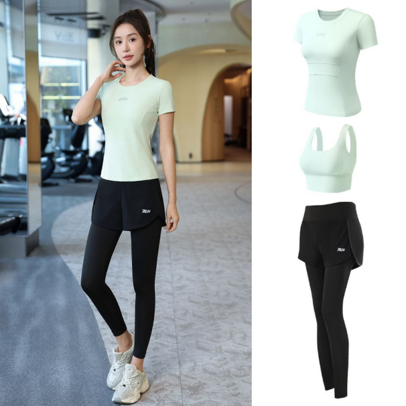 Trajes de yoga para mujeres de verano ropa deportiva suelta rápida ropa seca para correr trajes de mujeres de la mañana comercio al por mayor