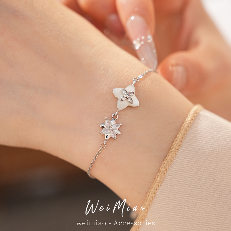 Zirconium Fritillaria Lucky Flower Herb Bracelet lujo ligero nicho de alta sensación pulsera temperamento exquisito joyería al por mayor