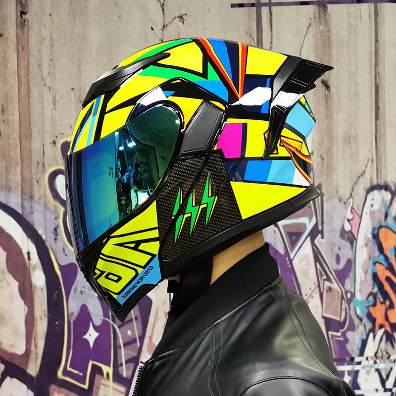 Q7 + espejo de color + cola alargada