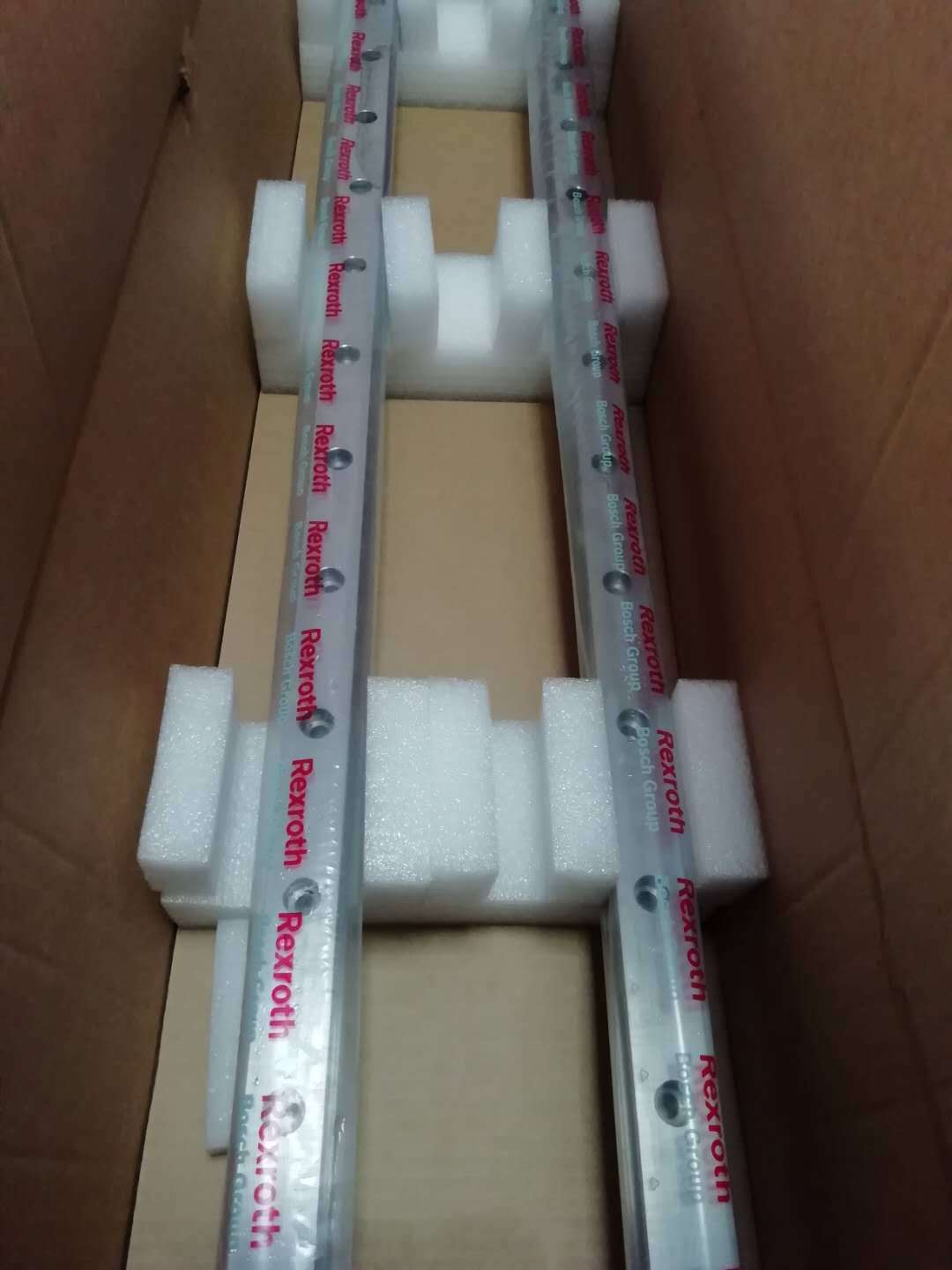 滑块R1821-431-10 R1821-412-10 R1821-422-10