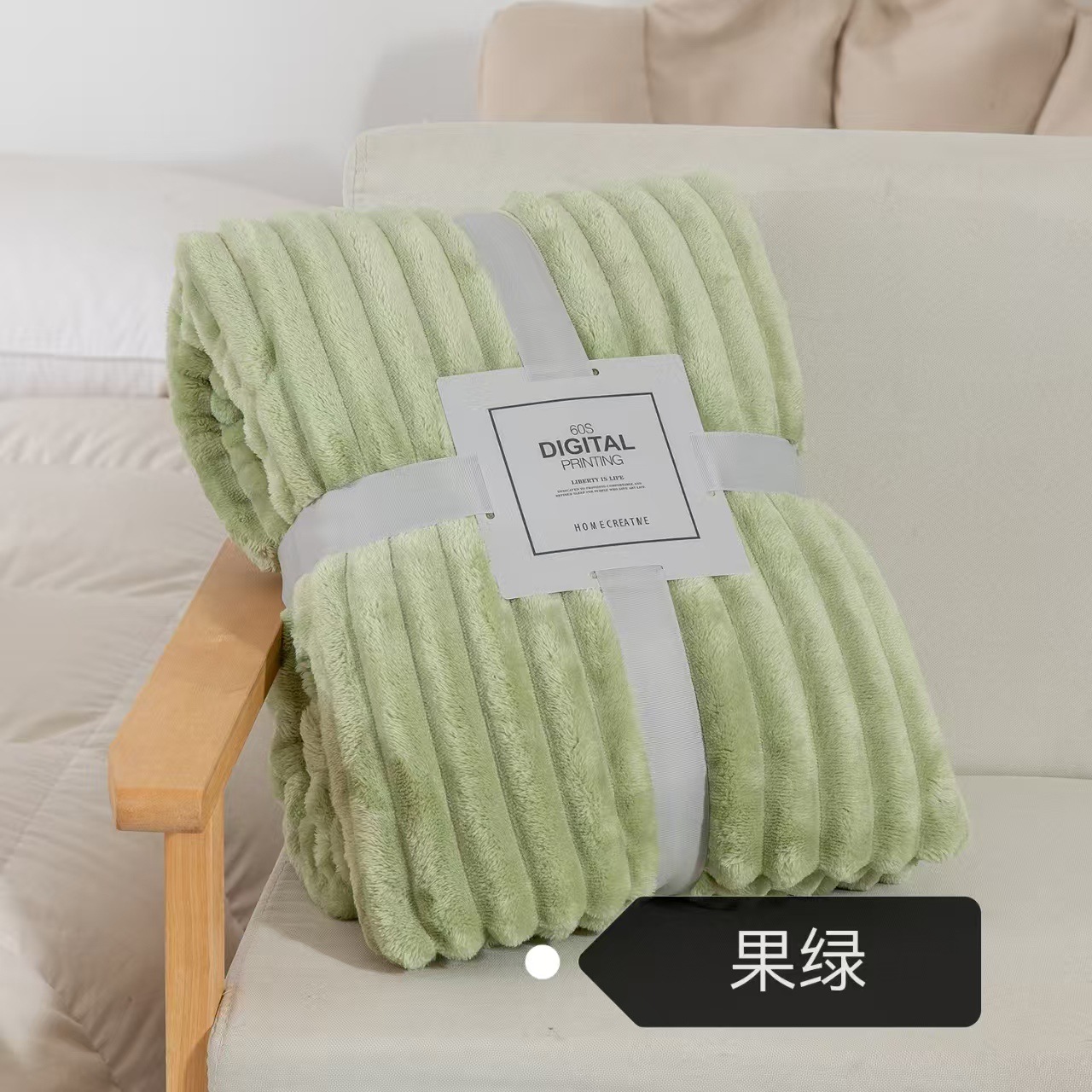 Punto transfronterizo Manta de lana de conejo de imitación de tira ancha gruesa Manta de siesta multifuncional Manta de aire acondicionado de regalo de lana de coral