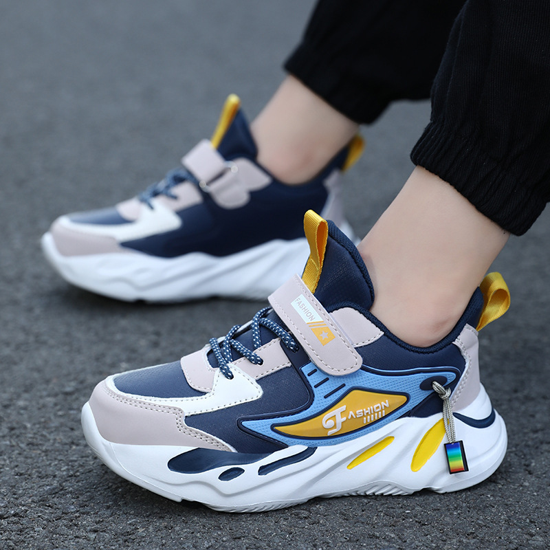 Zapatos deportivos de correr casuales antideslizantes transpirables para niños 23 años de invierno y otoño