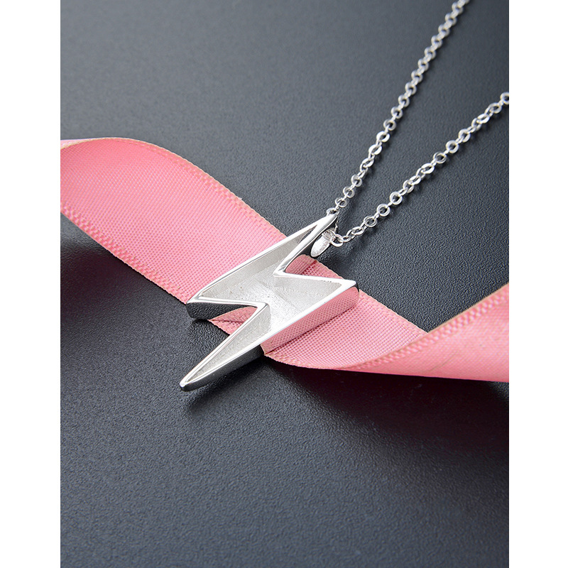 Simple relámpago s925 collar de plata dulce fresco pulido simple collar de plata personalizada cadena de clavícula corta al por mayor