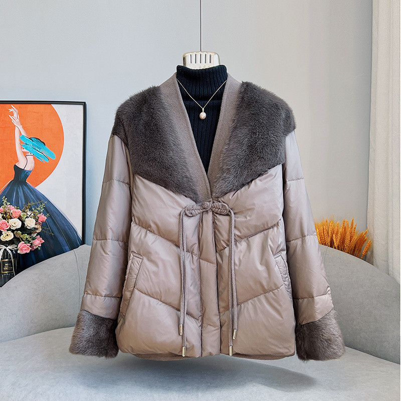水貂毛拼接羽绒服皮草女短款双面呢v领外套年轻小个子冬装大衣