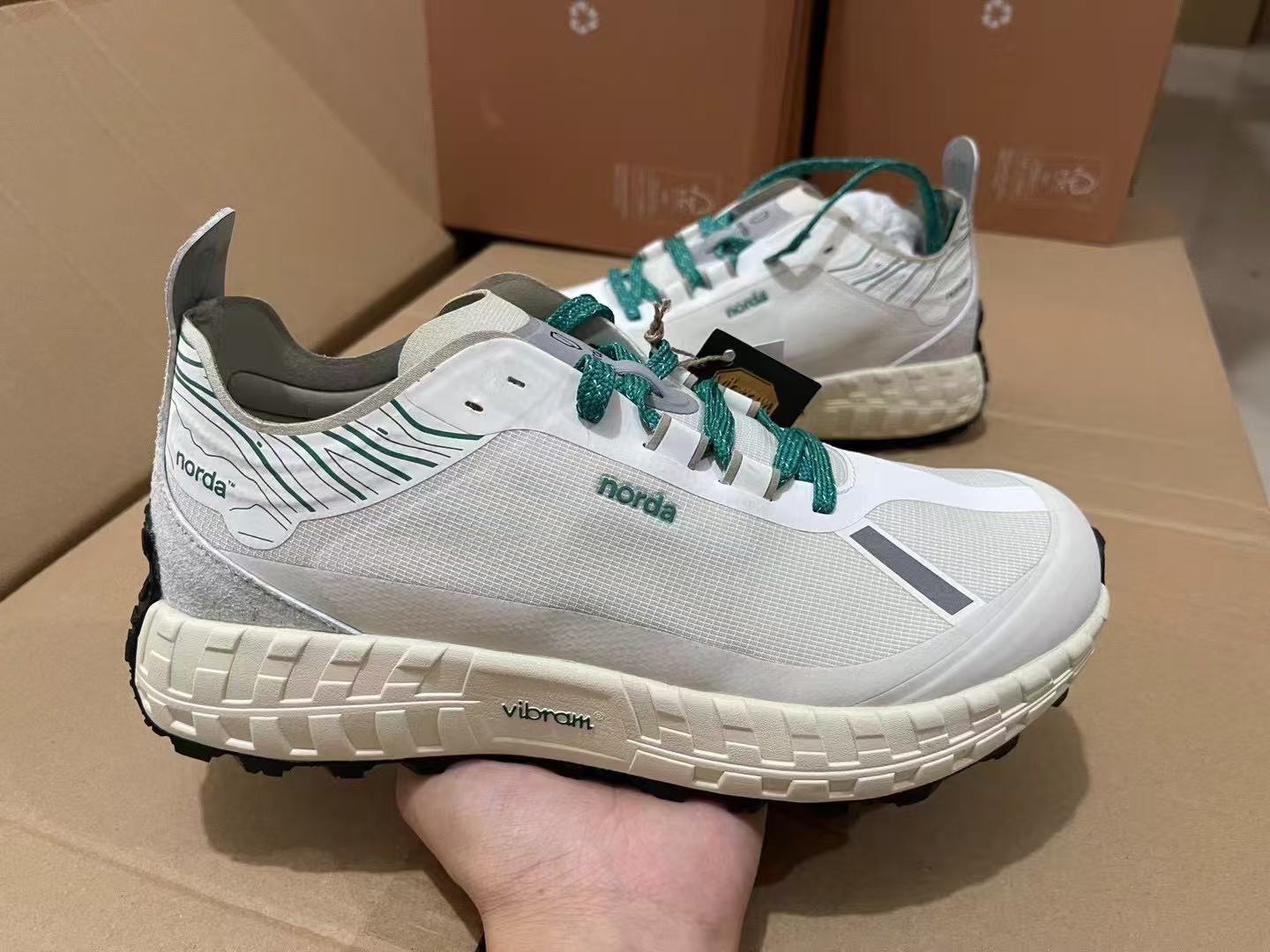 Norda 001 zapatos de montaña para hombres y mujeres, zapatos de carrera bajos, zapatos de senderismo