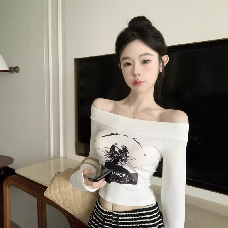 White American Style Hot Girl Printed Off-shoulder Slim-fit Slimming Long-sleeve T-shirt Women's Off-shoulder Tight Base Short Top White American Style Hot Girl Printed Off-shoulder Slim-fit Slimming Long-sleeve T-shirt Women's Off-shoulder Tight Base Short Top
