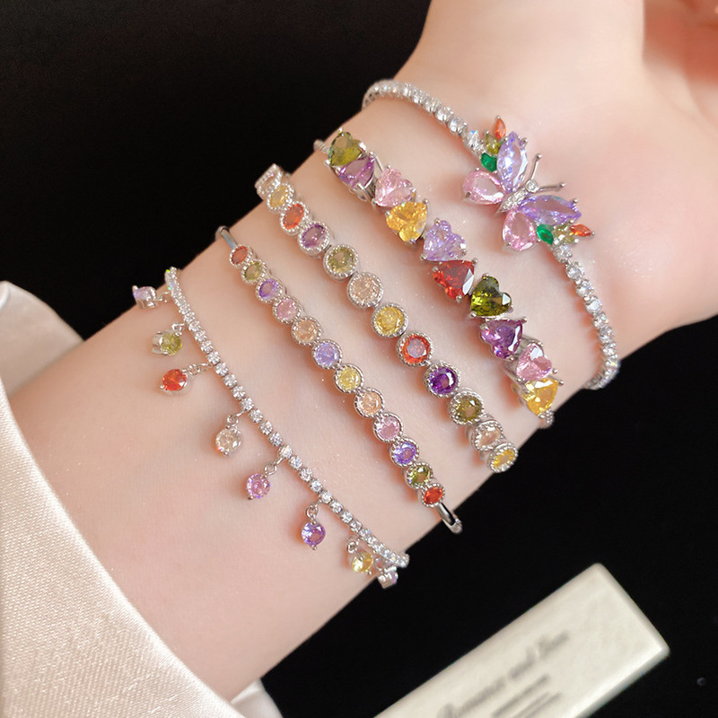 Dopamine Zircon Water Drop Pendant Bracelet, Super Fairy-Like and Sweet Summer Ins-Style Bracelet, Light Luxury and High-End Feel Jewelry for Women Dopamine Zircon Water Drop Pendant Bracelet, Super Fairy-Like and Sweet Summer Ins-Style Bracelet, Light Luxury and High-End Feel Jewelry for Women