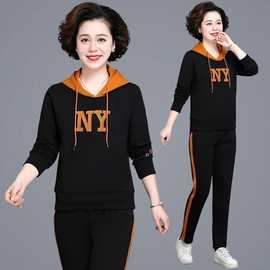 春秋时尚女装卫衣两件套2021新款中老年春秋休闲运动套装一件代发