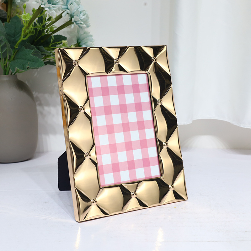 Cross-Border Light Luxury Exquisite Retro Metal Photo Frame Gift Decorative Picture Frame Home Decoration Display Collection Frame Wholesale