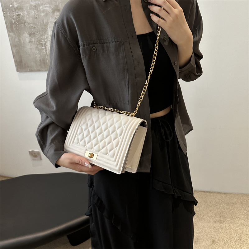 Xiaoxiangfeng lujoso ligero bolso de cadena de diamante de moda 2024 nuevo nicho universal textura alta mochila de hombro de moda