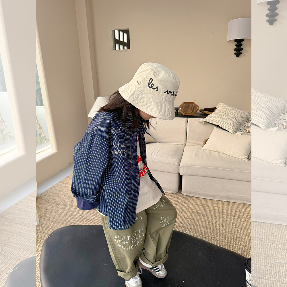 Zuo Xiaoran ropa para niños 2024 Carta de los niños camisa bordada niños y niñas de dibujos animados bordado ropa de abrigo de la camisa